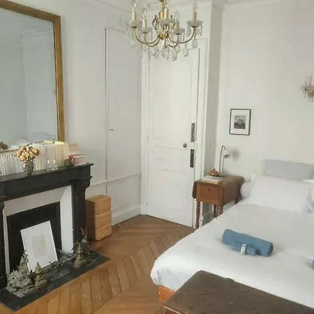 Typical And Authentic Parisian Flat Apartman *