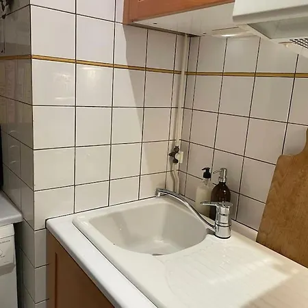 Typical And Authentic Parisian Flat Párizs