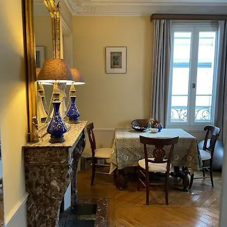 Typical And Authentic Parisian Flat Apartman *